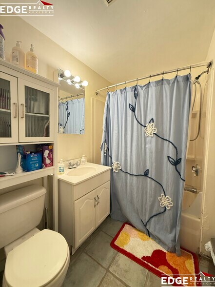 Building Photo - 150 Amory St