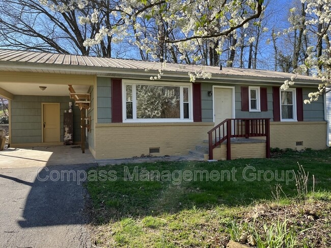 Building Photo - 2911 Davis St SE