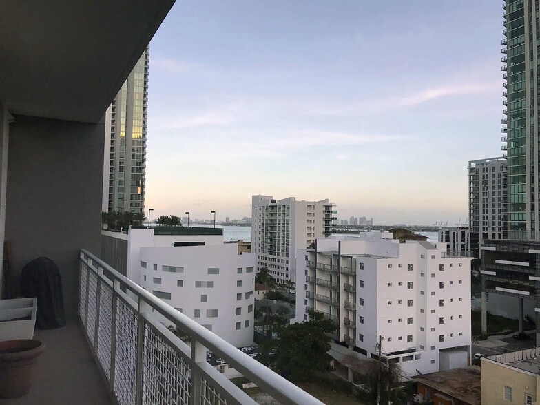 Balcony 2 - 444 NE 30th St