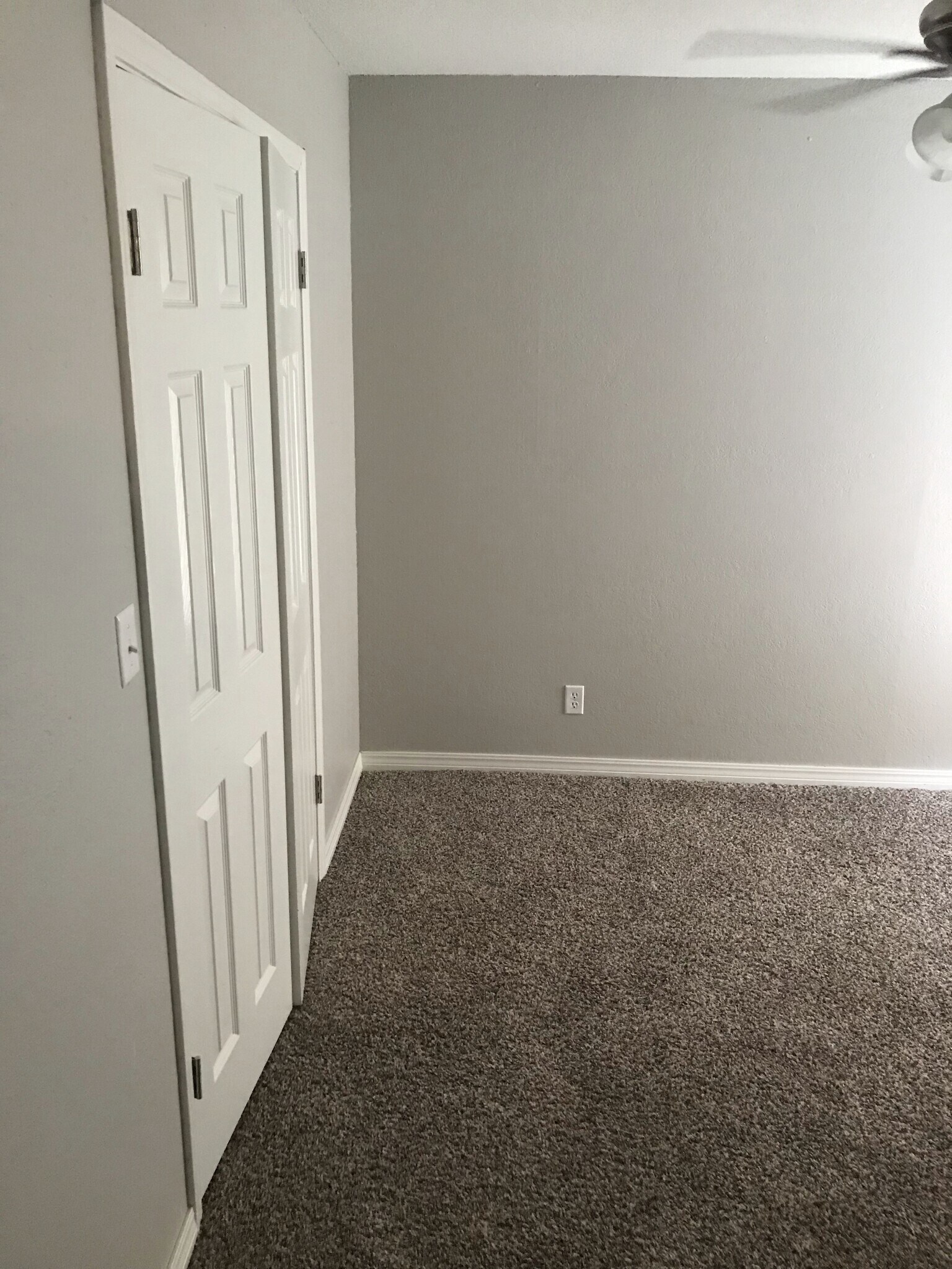 Building Photo - 825 Hardy Springs Cir