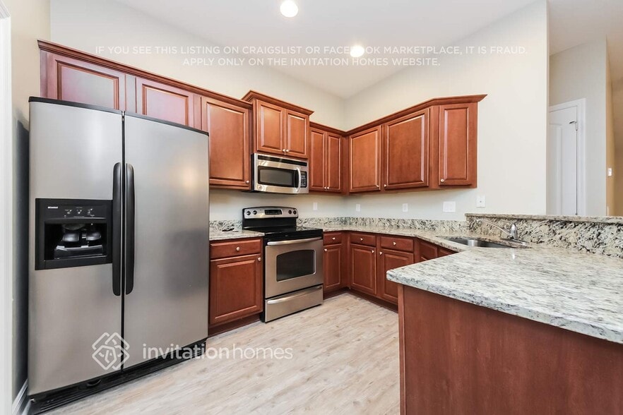 Building Photo - 1297 Alaqua Way