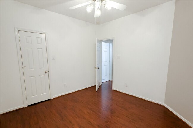 Building Photo - 14 W Archwyck Cir
