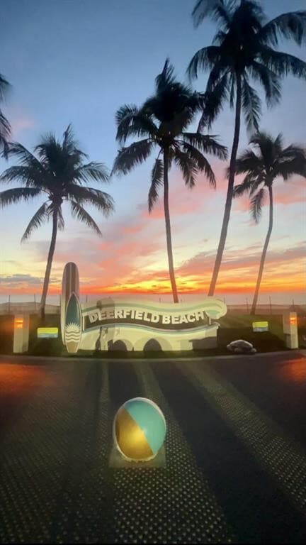 Building Photo - 661 Hollows Cir