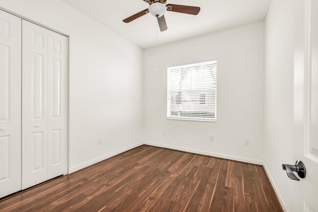 Building Photo - 555 Pacific Grove Dr
