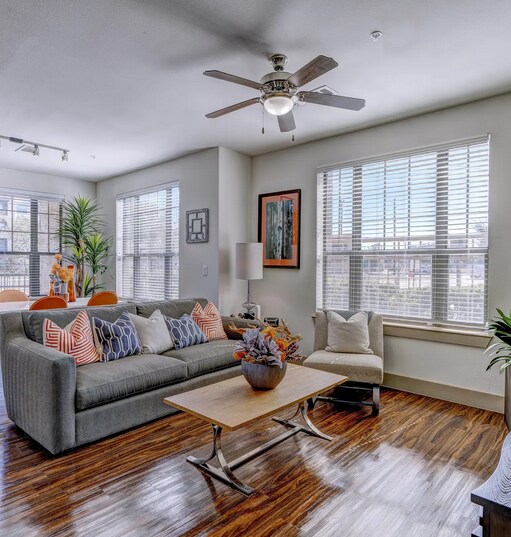 Building Photo - 2511 Greenhouse-1777.5