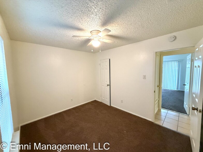 Building Photo - 2706 Jade Rd