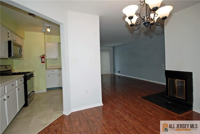 Building Photo - 1150 Schmidt Ln