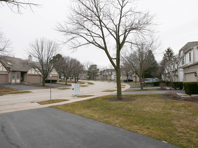 Building Photo - 1428 W Sapphire Dr