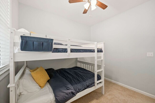 Building Photo - 138B Little River Run N