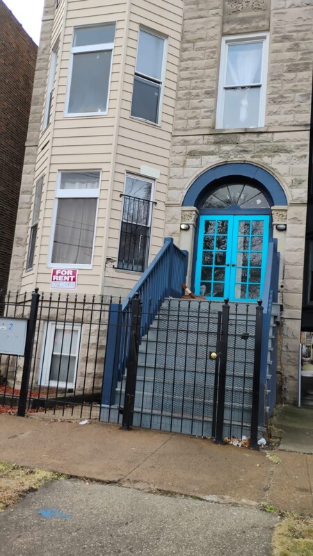 Building Photo - 1826 S Trumbull Ave