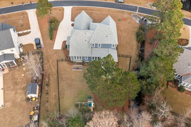 Building Photo - Luxury Home in gated Hampstead Community