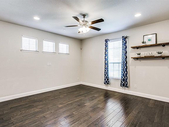 Building Photo - 4654 Rhett Ln