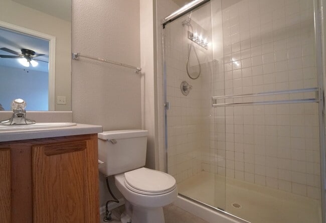 Building Photo - 472 Kitfield View