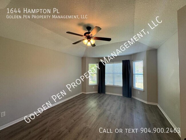 Building Photo - 1644 Hampton Pl