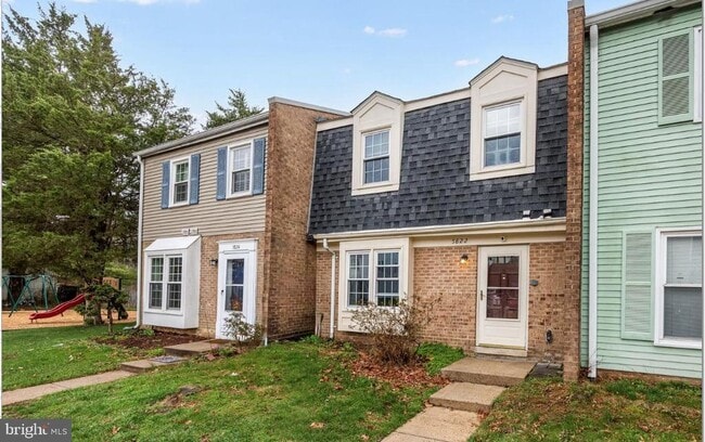 Building Photo - 5822 Burke Manor Ct