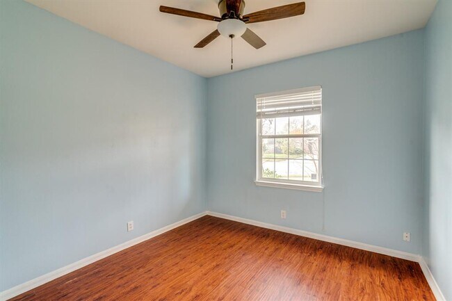 Building Photo - 2300 Wisteria Way