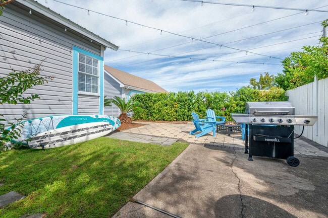 Building Photo - 4431 Luke Ave