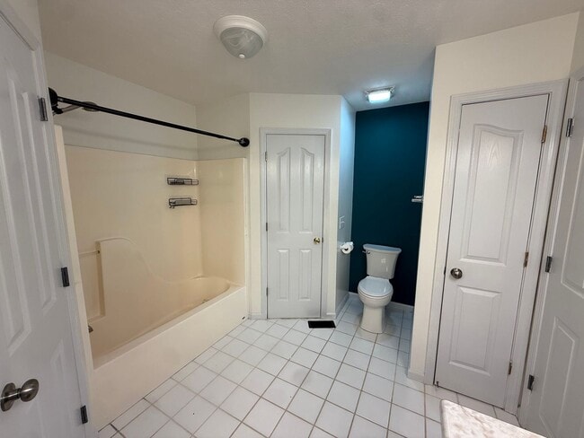 Building Photo - Charming 3BR/2BA Home in Greenbrier