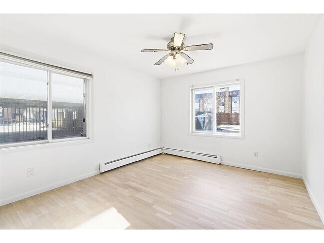 Building Photo - 2740 Pleasant Ave