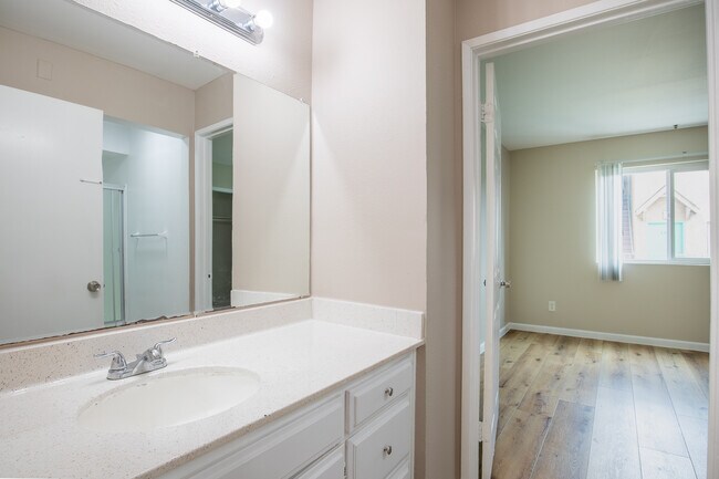 Building Photo - Van Nuys Apartments