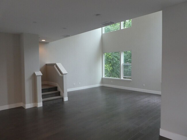 Building Photo - 2 bedroom | 2.5 bathrooms | Home in Alkali...