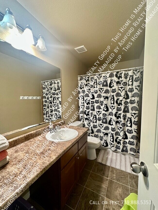 Building Photo - 3755 Reindeer Cir