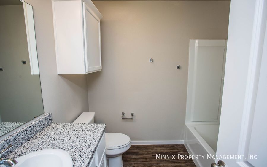 Building Photo - 2103 Kirksey Ave