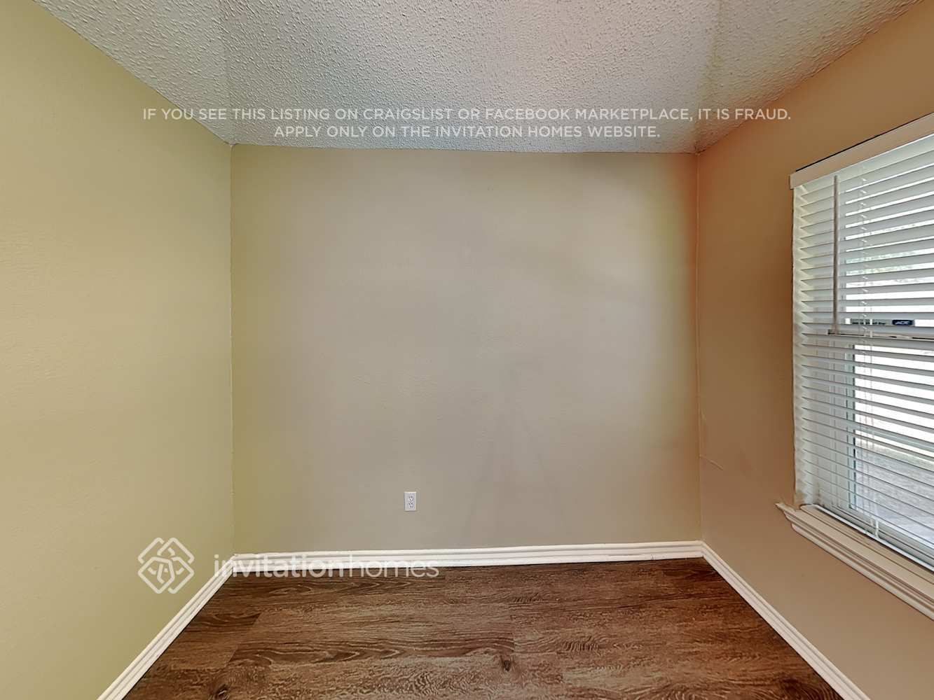 Building Photo - 1208 Brookfield Ln