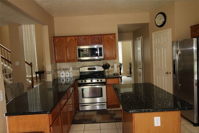 Building Photo - 11406 Oak Lake Vista Ct