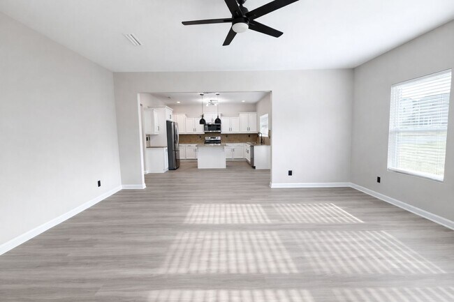 Building Photo - 12881 Clydesdale Dr