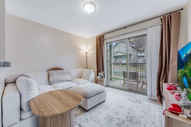 Building Photo - McLane Apartments