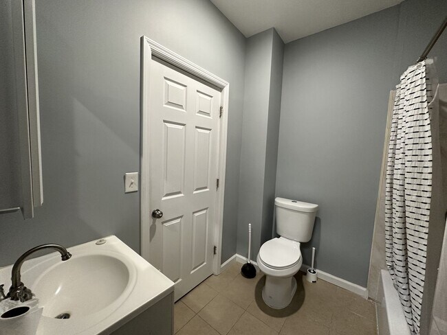 Building Photo - 212 Inslee Pl, Elizabeth NJ