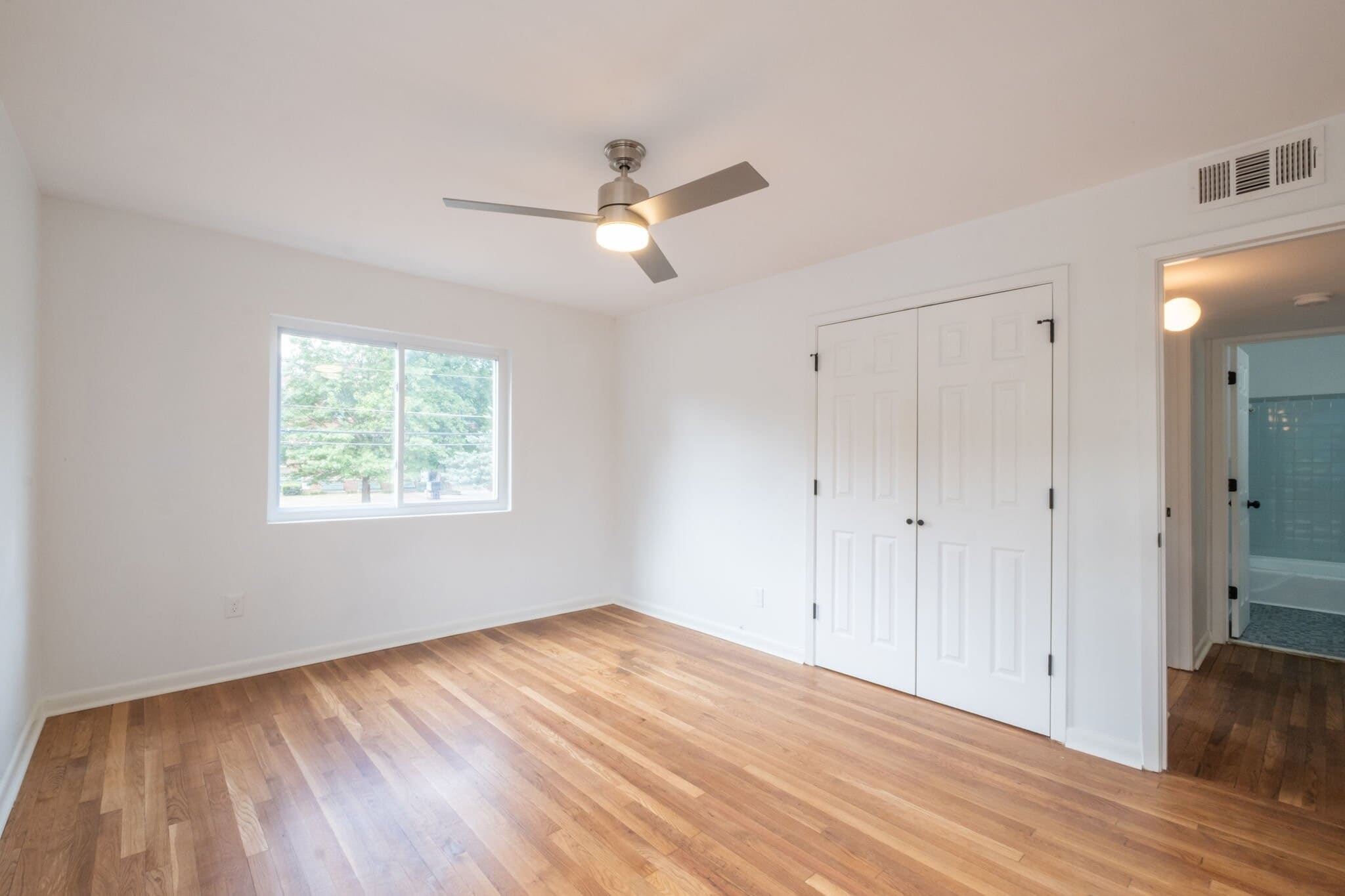 Building Photo - 1437 Lucile Ave SW