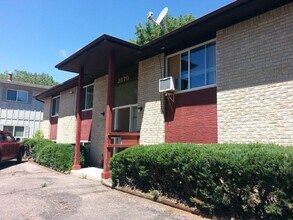 Building Photo - 2870 Montebello Dr W