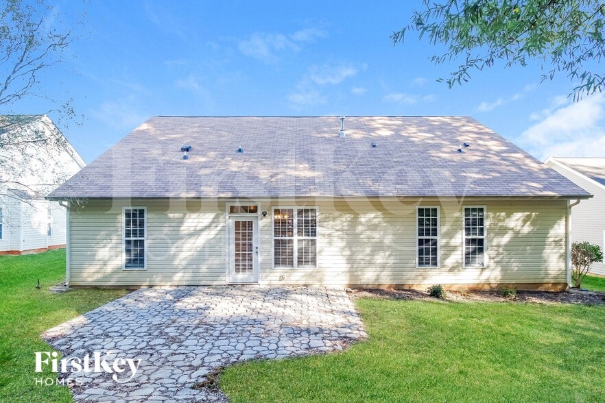 Building Photo - 708 Hawthorn Ridge Dr