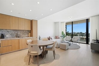 Building Photo - 500 Alton Rd