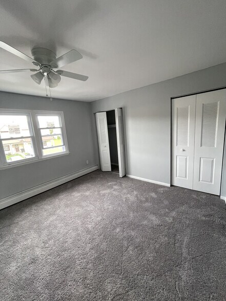 Building Photo - 2205 Walnut Ridge Est