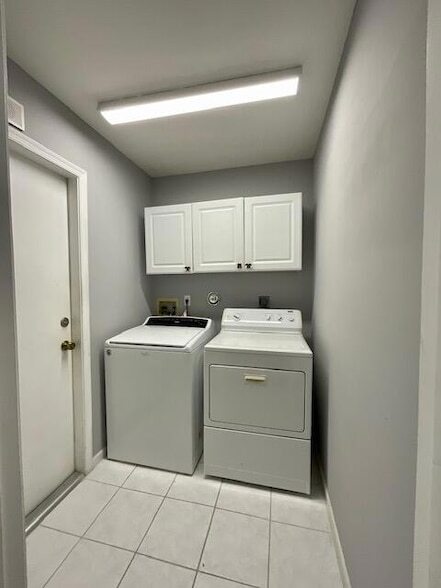 Building Photo - 7954 Stirling Bridge Blvd S