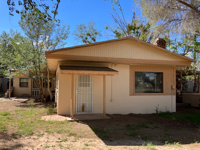 Building Photo - 2028 Cottonwood Ln