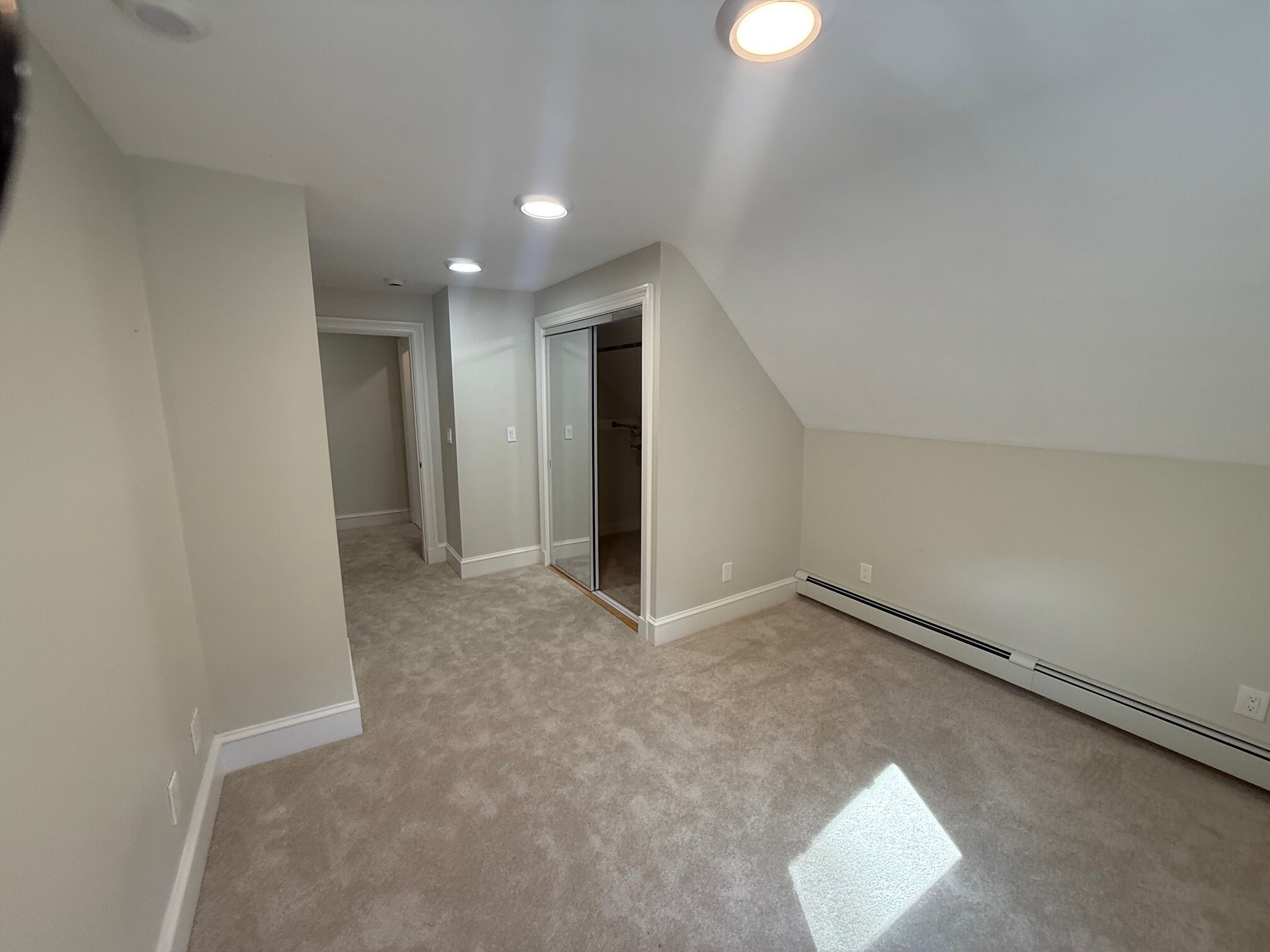 Building Photo - 48 Shannon St