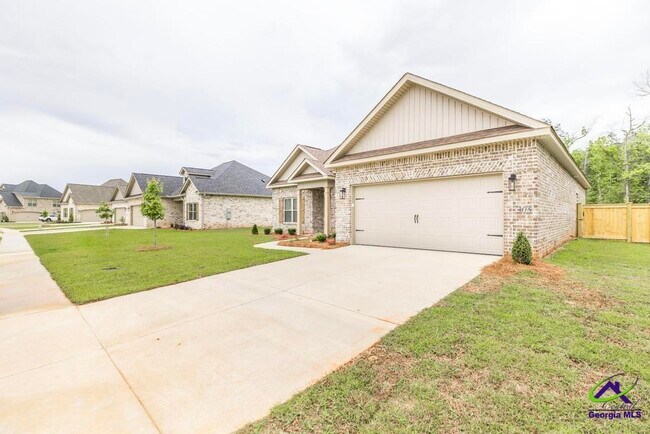 Building Photo - 305 Willowbrook Ln