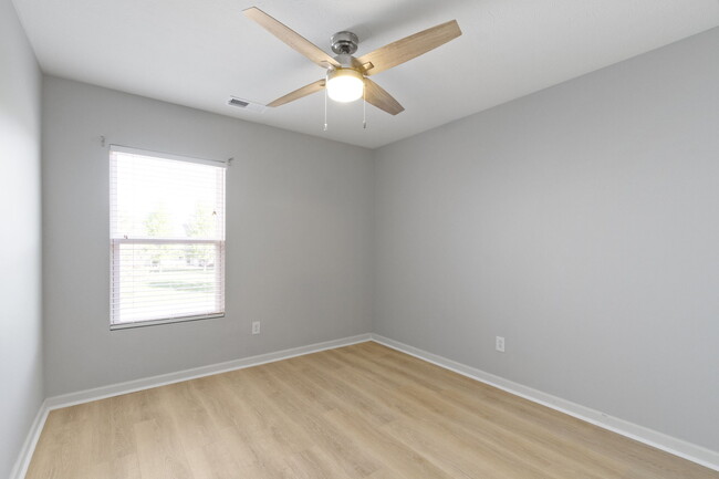 Building Photo - 12075 Scoria Dr