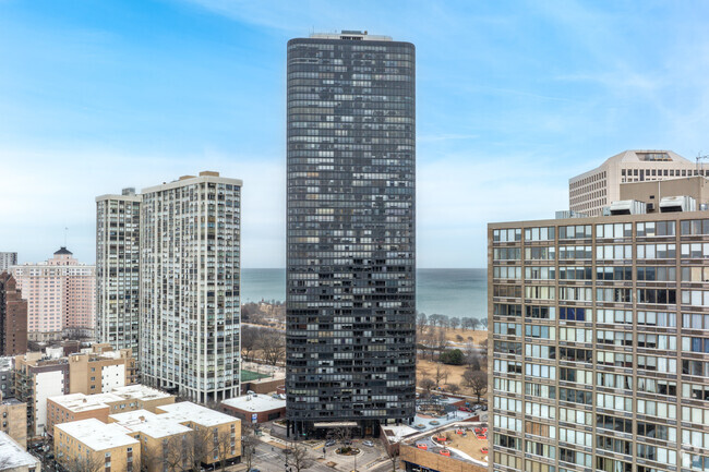 Building Primary - Park Tower Market