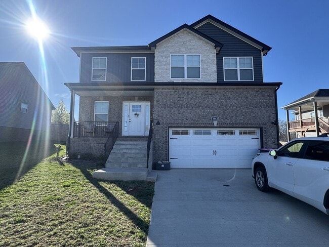 Building Photo - 3562 Torrington Ln