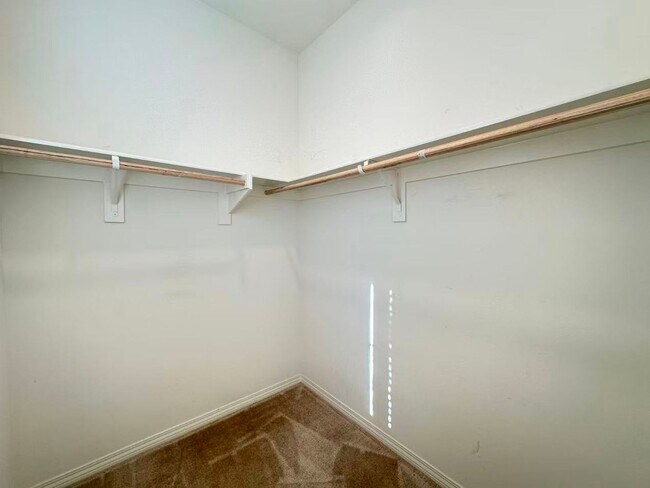 Building Photo - 4837 S Jordan Ave
