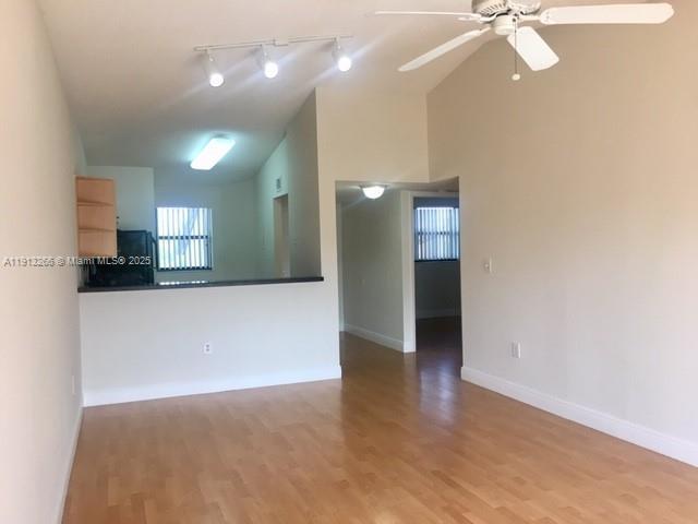 Building Photo - 9925 Nob Hill Pl