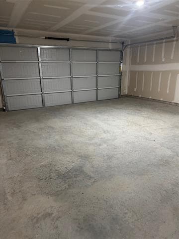 Building Photo - 216 Arbor Ct