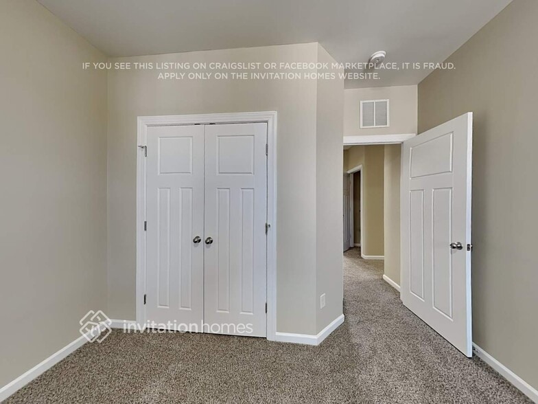 Building Photo - 60 Crest Cir