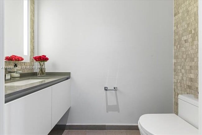 Building Photo - 88 SW 7th St