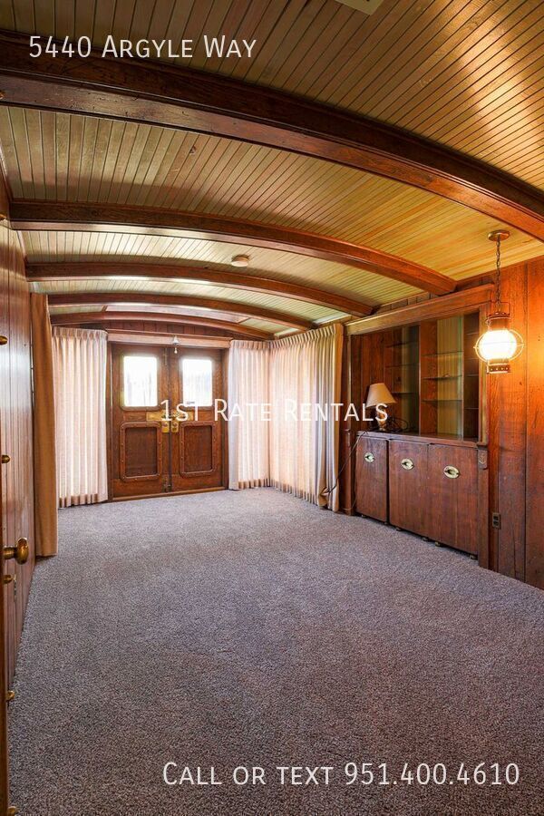 Building Photo - 5440 Argyle Way